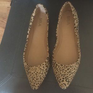 Women’s Mia calf hair flats size 9